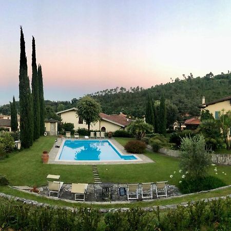 ホテルIl Giardino Di Flora Buti エクステリア 写真